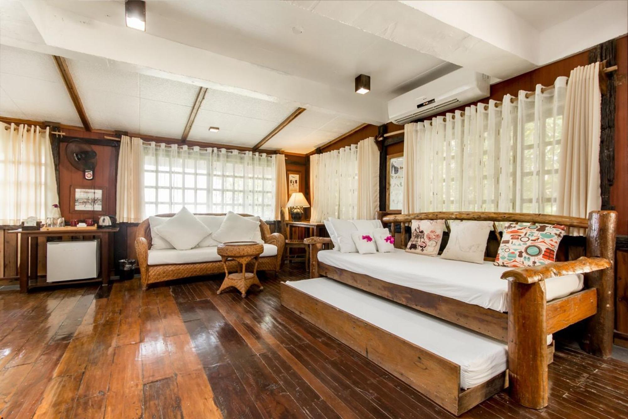 Oldwoods By The Sea Nature Resort Bani Pangasinan Exterior foto